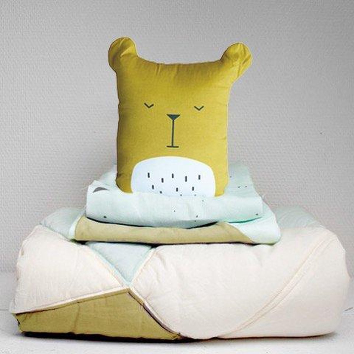 Kinderkamer Kussen 'Lazy Bear' - Fabelab