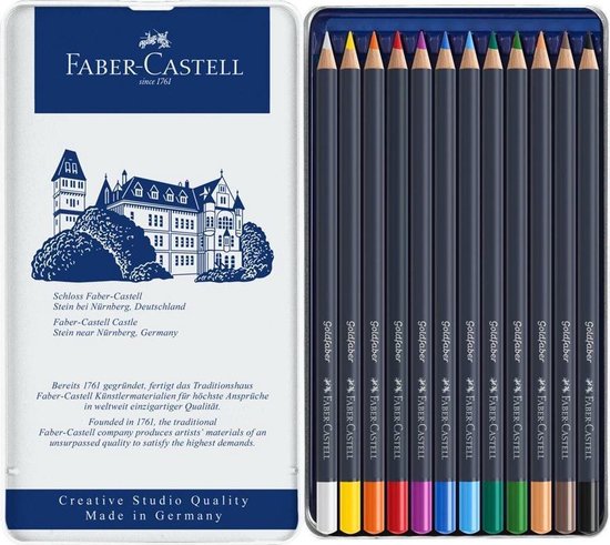 Een blik met 12 Faber-Castell Goldfaber potloden, met een afbeelding van slot Faber-Castell. Gemaakt in Duitsland.