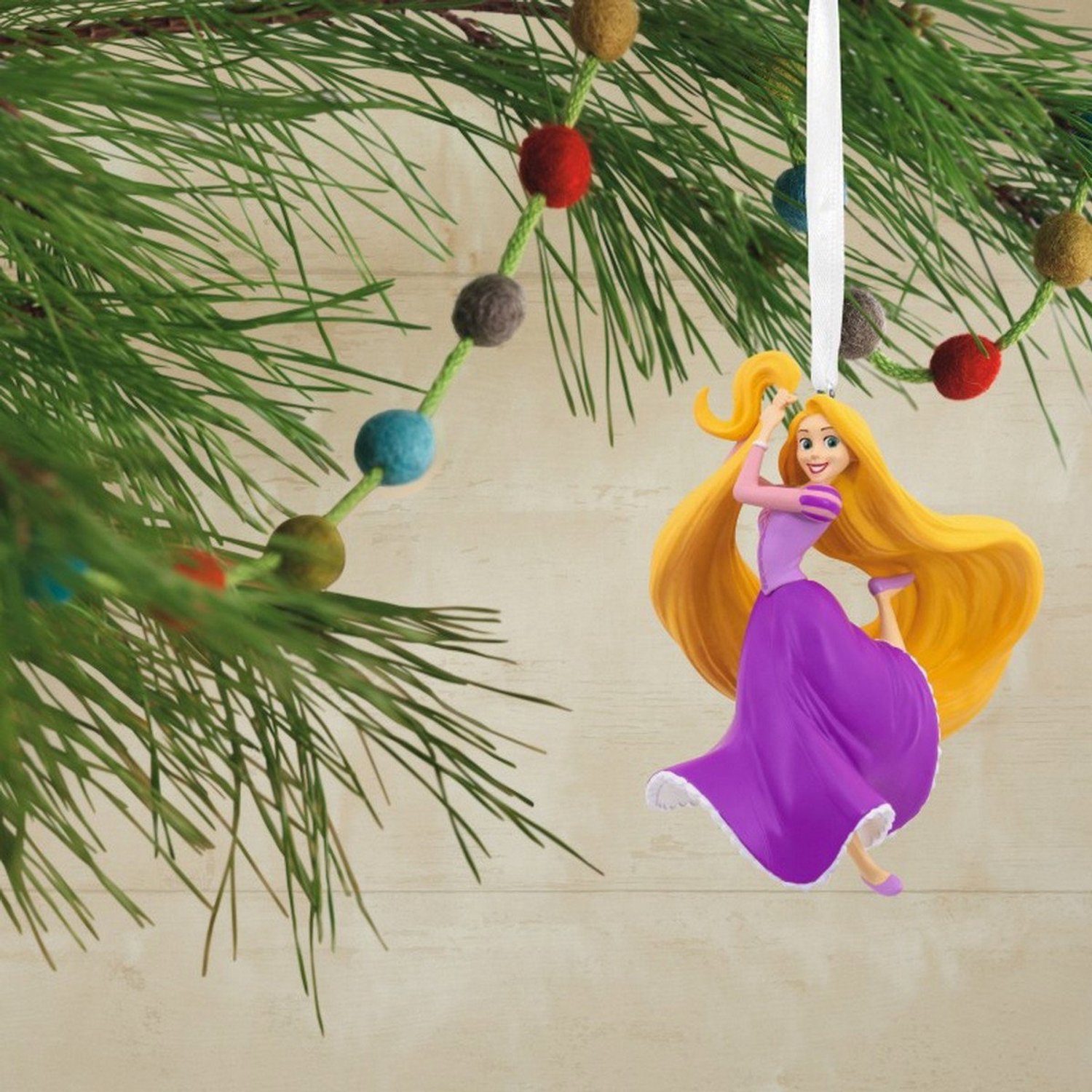 Ornament L93 FC Rapunzel kerstbal Hallmark