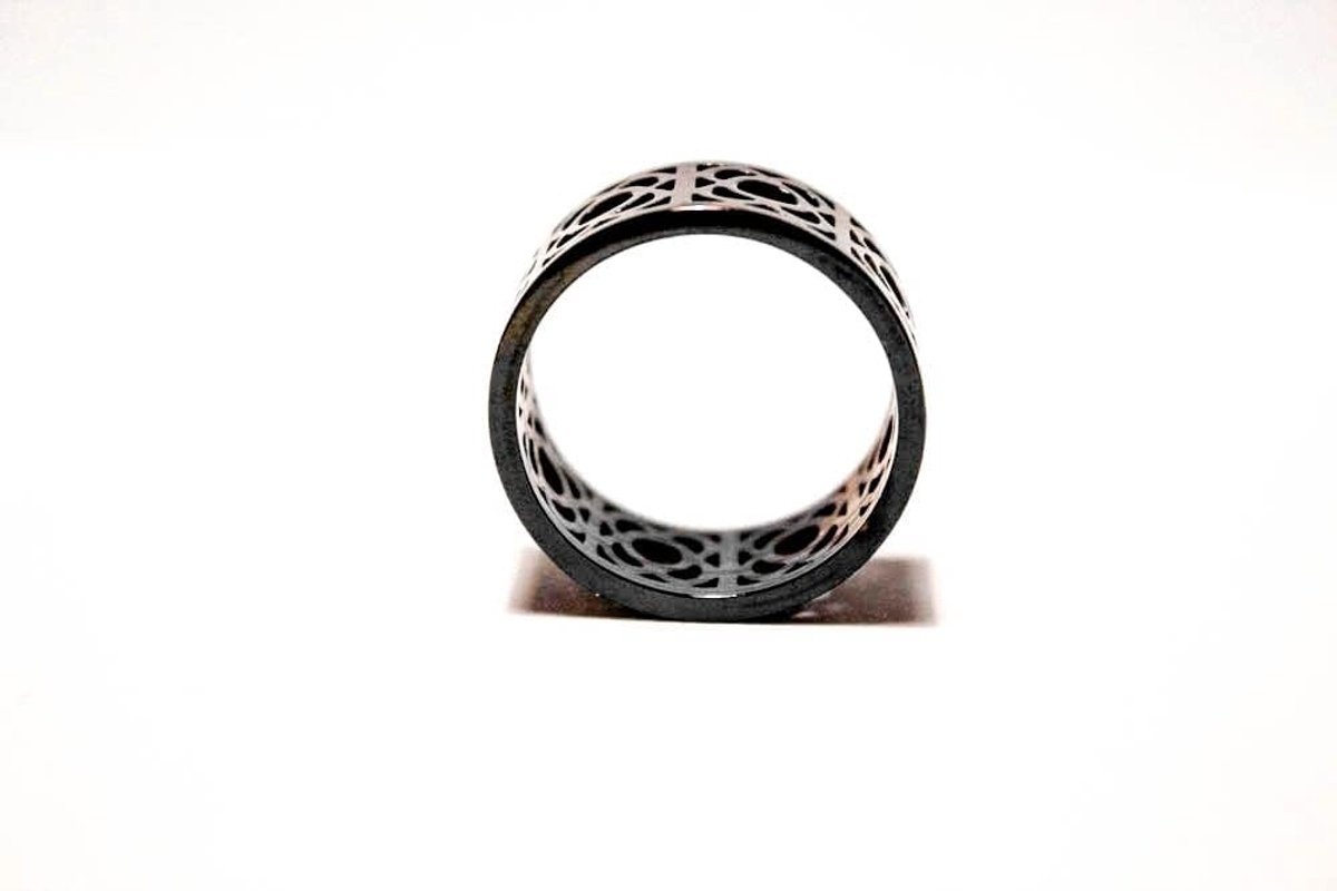 Ring van staal, design Barcelona, modieus modesieraad, panot-stijl, bohemian, chirurgisch staal, 18, Glazuur, niet van toepassing.,