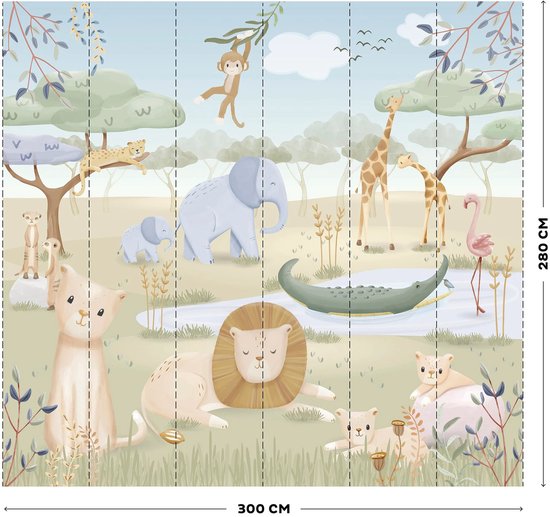 Grote kinderfotowand met illustratie van een savanne met olifanten, leeuwen, giraffen, luipaard, krokodil, aap en flamingo.