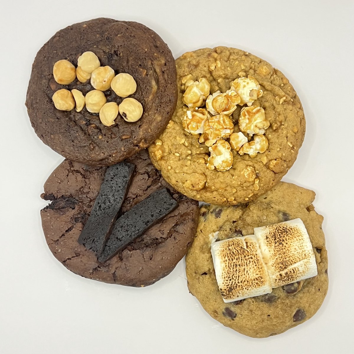 Nyahn's bakery Mix Van Koeken - 3 Stuks Per Soort - Brownie Marsmello Popcorn Hazelnoot - 12 Stuks Totaal - Zoete Traktaties - Voor Iedereen