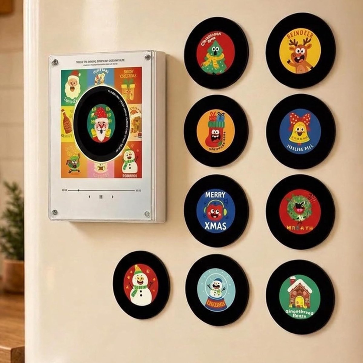 Magnetische Kerst Muziekdoos voor Koelkast - Met 9 NFC Mini Vinylplaten - Kerst vinylspeler koelkastplaat NFC magnetische muziekdoos set - USB-C Oplaadbaar - Afspeelmogelijkheid Zonder Telefoon - Gepersonaliseerd Retro - Kerstman - TENGYIF®