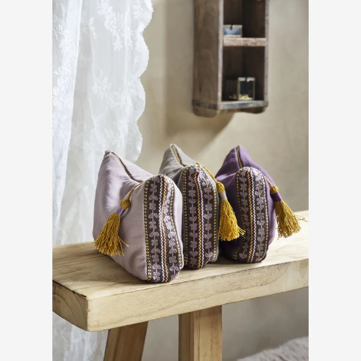 Madam Stoltz - Upcycled Houten Baksteenmal met 2 Vakken - Uniek