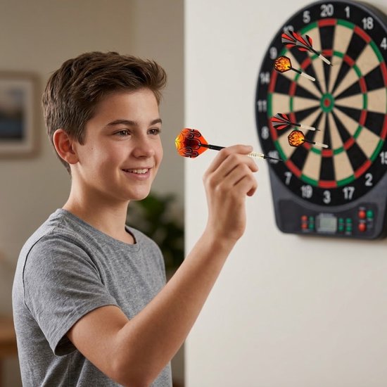12 stuks dartpijlen soft tip – zwart goudkleurig rood oranje – dartpijlen set met vlam patroon – inclusief verwisselbare flights en zwarte kunststof dartpunten — afbeelding 4