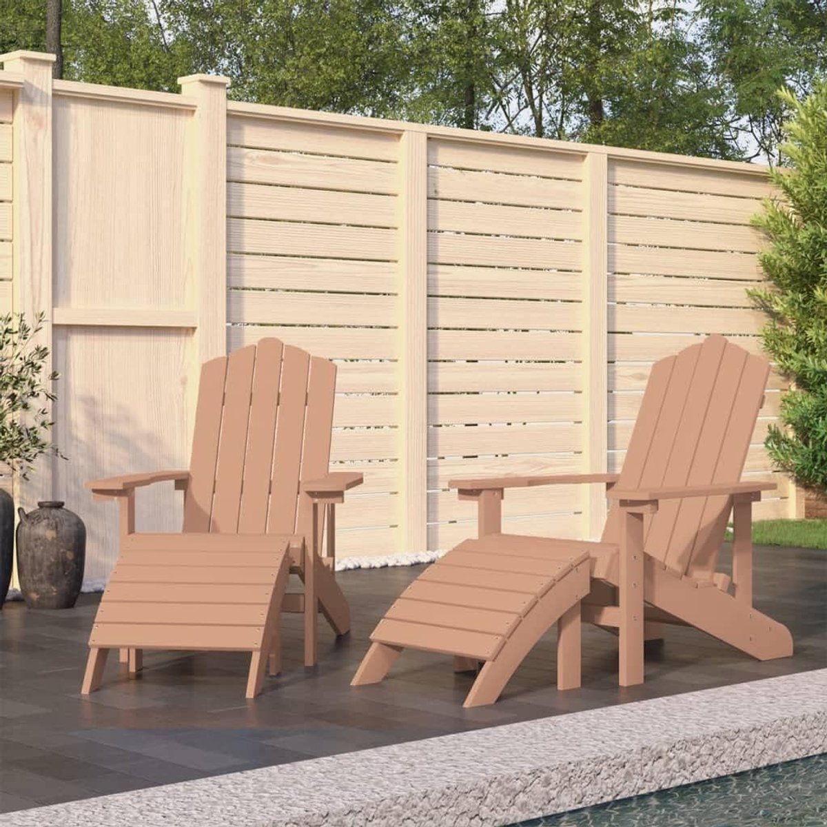 Adirondack Tuinstoelen, 2 stuks, met krukken van HDPE, bruin, weerbestendige en uv-bestendige terrasmeubels, comfortabele zitgroep met brede armleuningen en hoge rugleuning