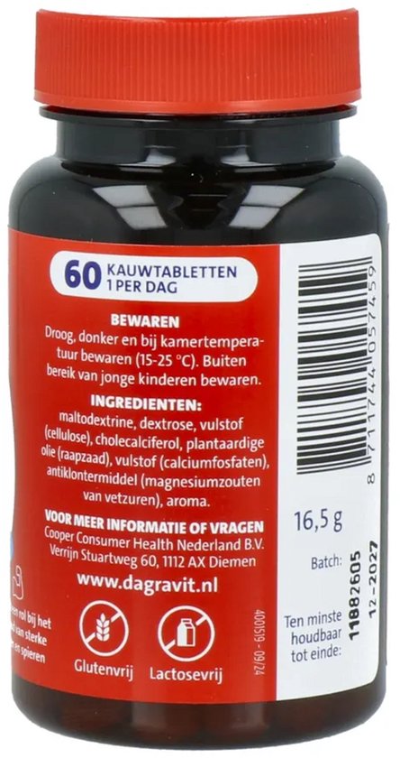 Zijkant van Dagravit Vitamine D3 potje met bewaarinstructies, ingrediënten en streepjescode.