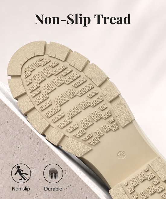 Onderkant van de beige laars met antislip profielzool voor extra grip en duurzaamheid.