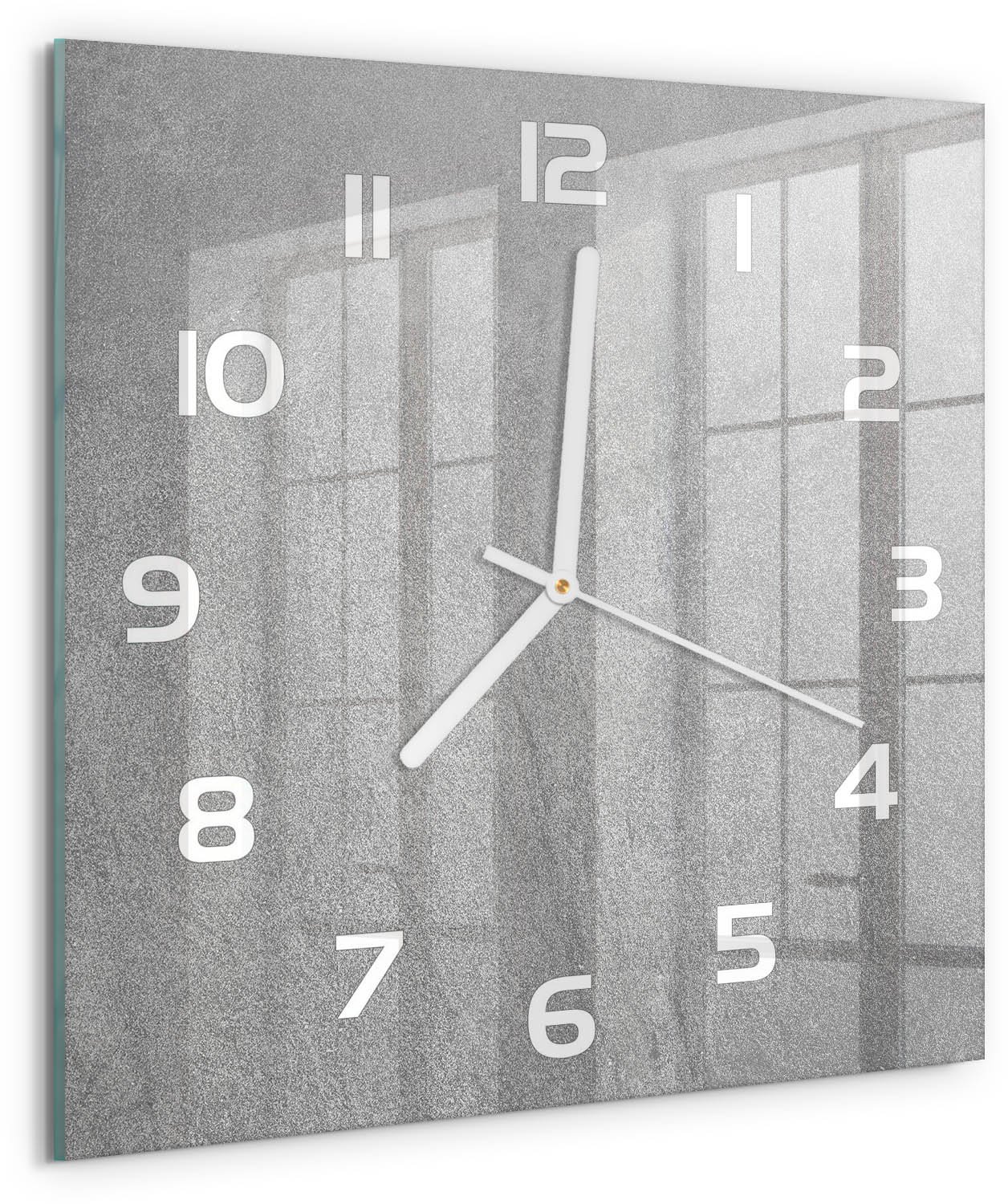 TULUP Wandklok - Grijze muur Decoratieve Glazen Klok - 30x30 cm - Grijs Glazen Wandklok Design - Witte handen - Vierkante Klok - Glazen Klok Met Print - Wandklok Glas Met Motief