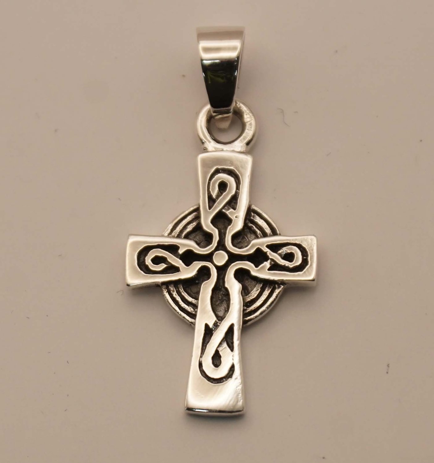 Zilveren hanger kruis met sierlijke tekens - sterling zilveren hanger mooie kruisje - hanger kruis voor aan ketting - silver pendant cross collier