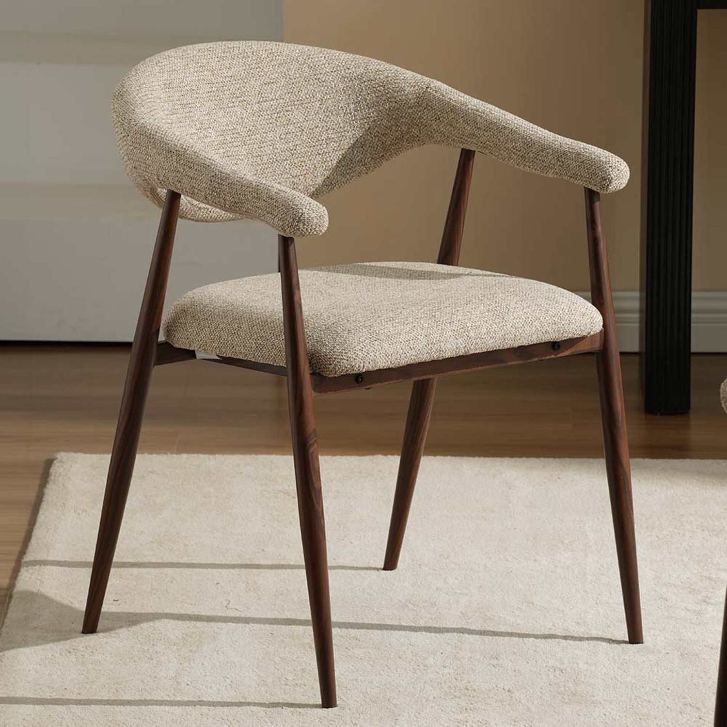 Milton & Oldbrook Eetkamerstoel Hanko Zand - Walnoot Beige