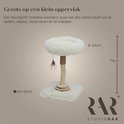 Krabpaal van perenhout met witte pluche mand, 70cm hoog, 45x45cm bodem en speelveer.