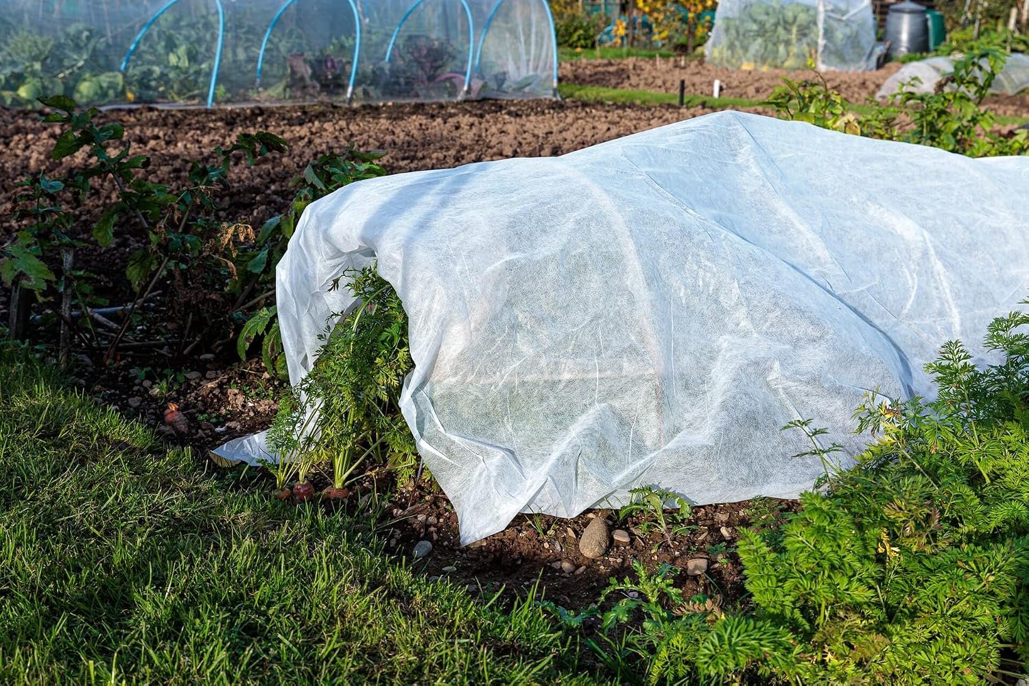 Famanu - Tuinbouwvlieshoezen voor planten - Bescherming tegen vorst - Robuust fleece materiaal - Wit 1 stuk