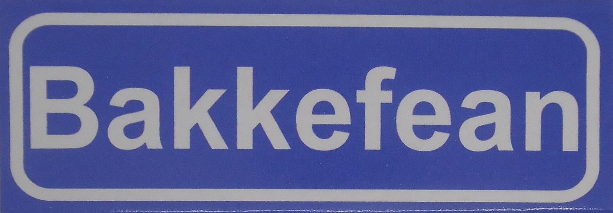 Souv© - koelkast magneet - plaatsnaam bord - kombord - souvenir - koelkastmagneetje - relatiegeschenk Bakkefean