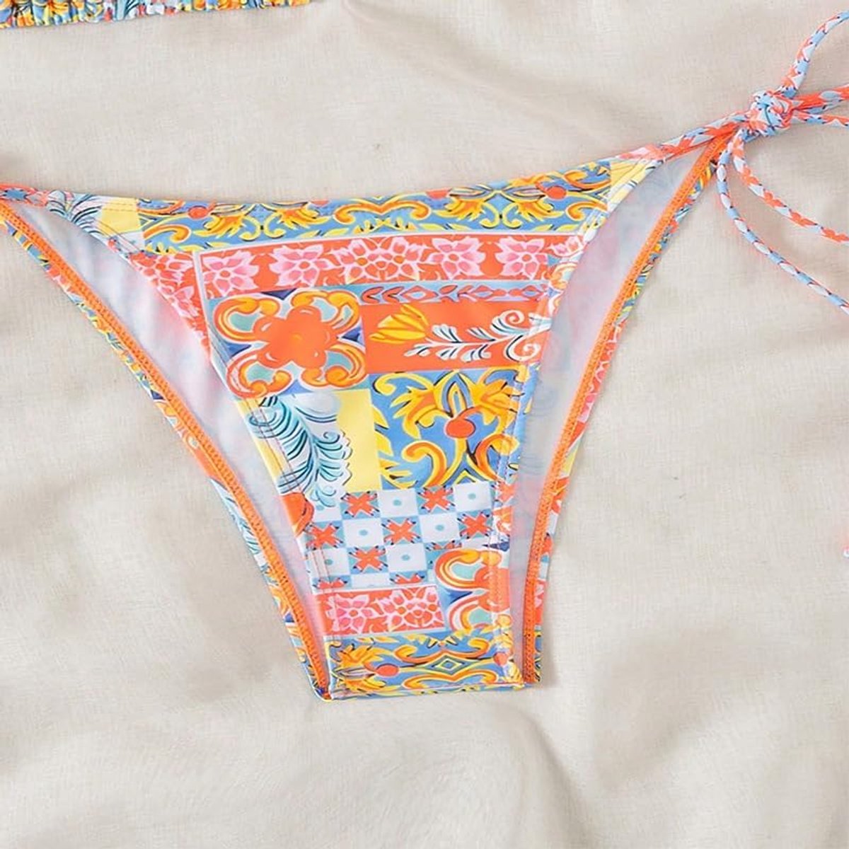Nationale Wind Bikini Set, Halter Driehoek Top met Strikjes, Zijdelings Gestrikte Slip (DE/NL/SE/PL, Alfabetisch, L)