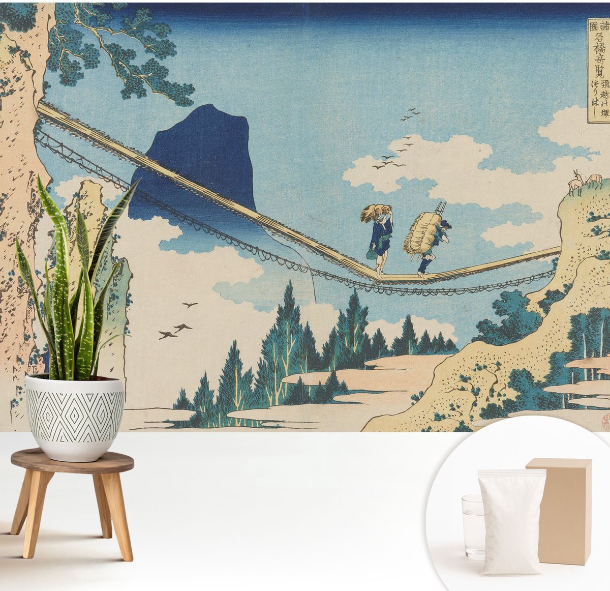 Wallfluent Fotobehang - Blauw Vliesbehang - 208x146 cm - Bergbrug Fotobehang Vlies - Hal behang Landschappen - Muurschildering - Woonkamer behang