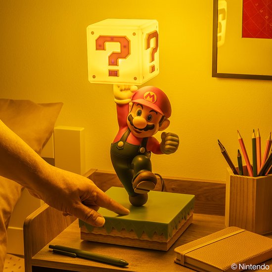 Paladone - Super Mario Diorama Light Super Mario van Merkloos — afbeelding 3
