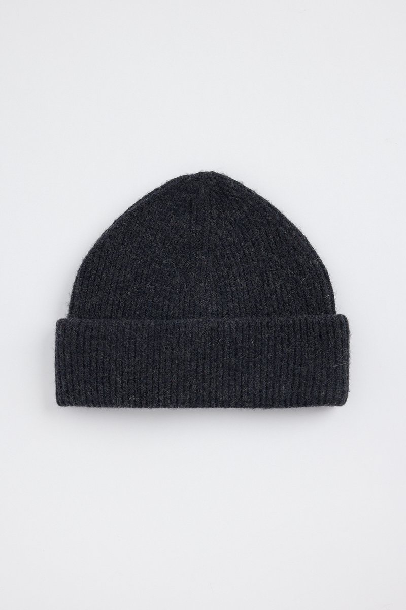 Beanie Olina