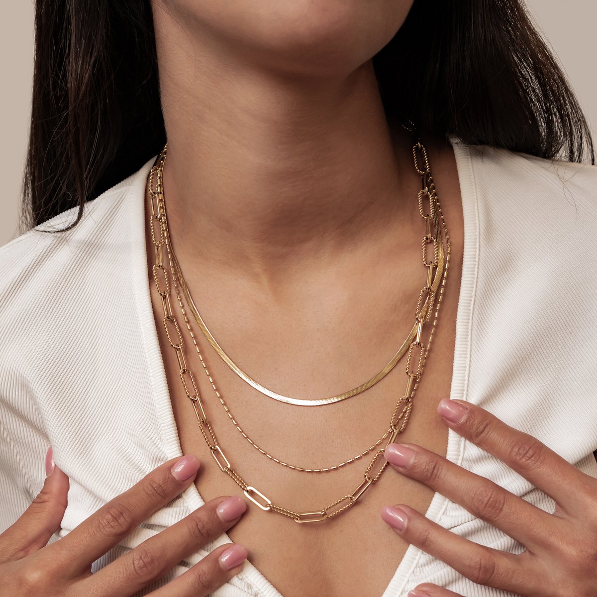 Hey Happiness Gelaagde Ketting Dames - RVS 18K Goud Verguld - 3 Laags Herringbone Paperclip Schakelketting - Waterproof - Verstelbaar - Cadeau Voor Haar