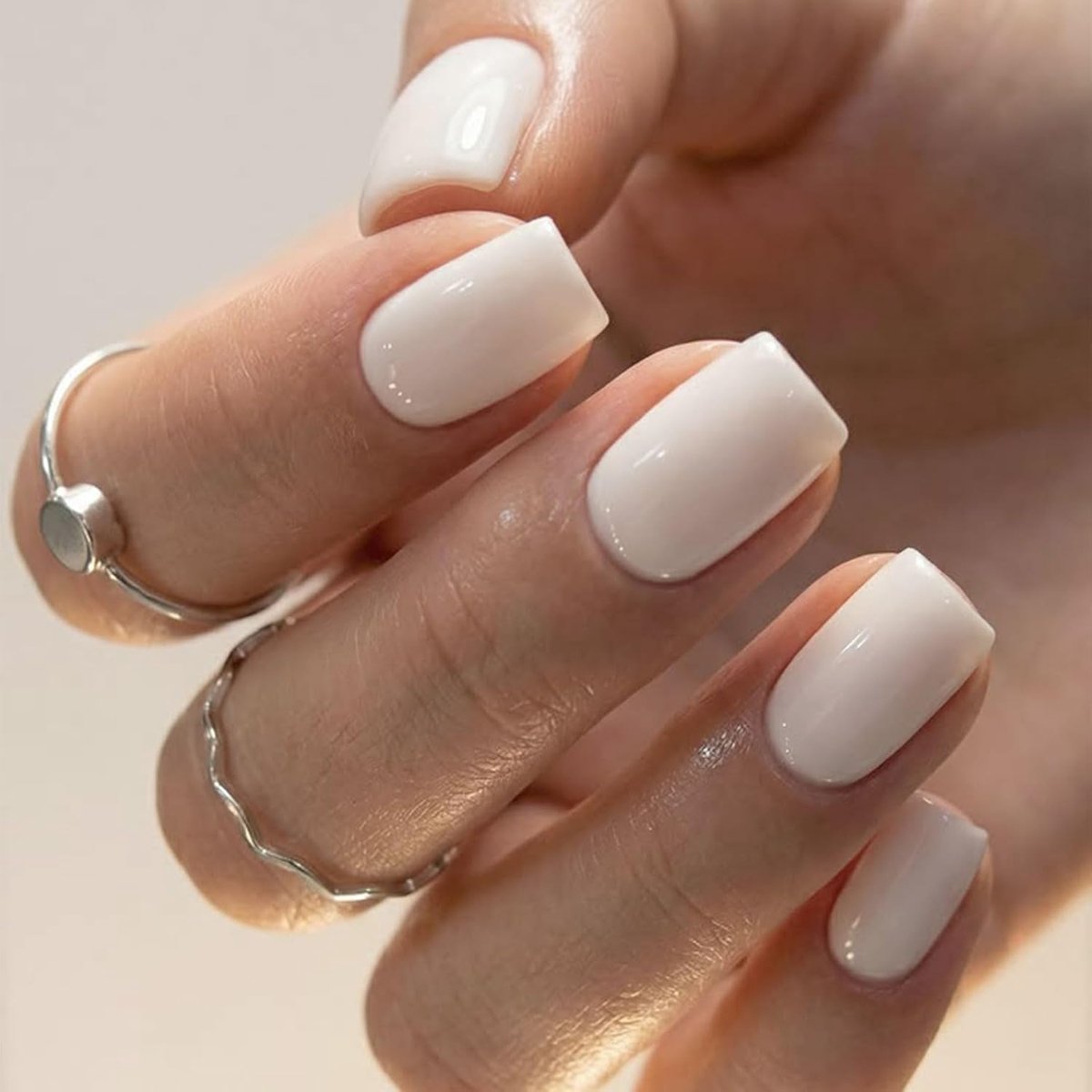 24-delig set melkachtig-witte nageltips, om op te drukken, volledige dekking, delicate en verhelderende werking, langdurig en duurzaam, herbruikbaar