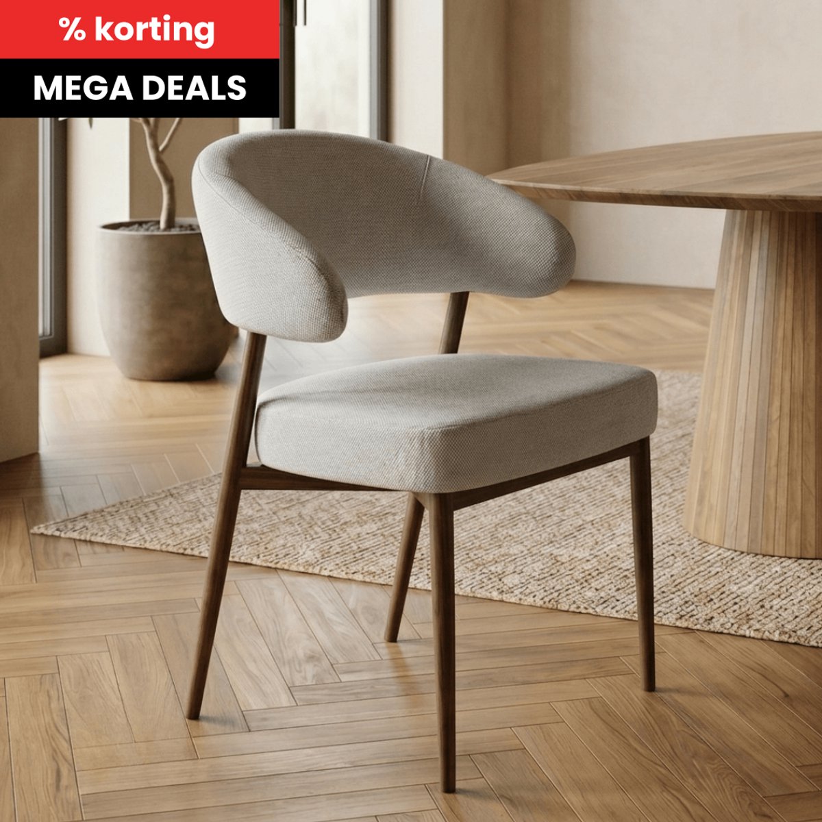 Eetkamerstoel Japandi Nobu Beige met walnoot onderstel Mahom