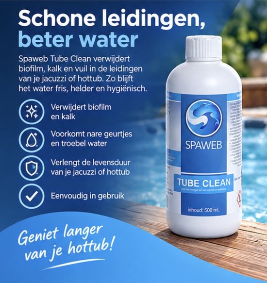 Fles Spaweb Tube Clean met blauw logo, op de achtergrond een jacuzzi. Opschrift: Schone leidingen, beter water.