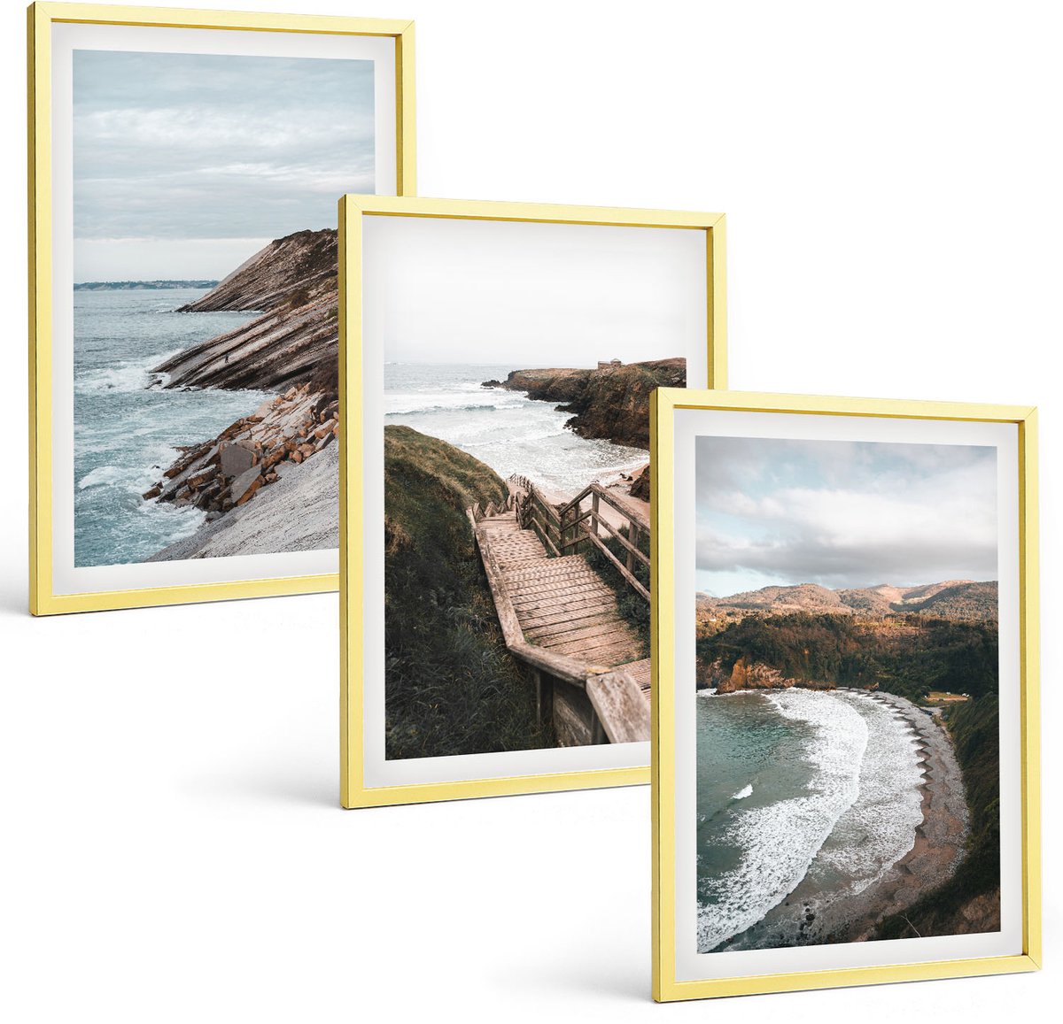 Coloray 3-Delige Schilderij Set - Uitzicht Op Zee Met Kliffen En Strandlandschappen - 40 x 40 cm En 40 x 60 cm - Wanddecoratie - Schilderijen Set - Kantoor - Decoratieve Schilderijen