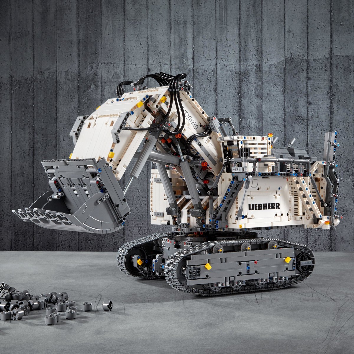 LEGO Technic Liebherr R 9800 Graafmachine 42100 — afbeelding 11