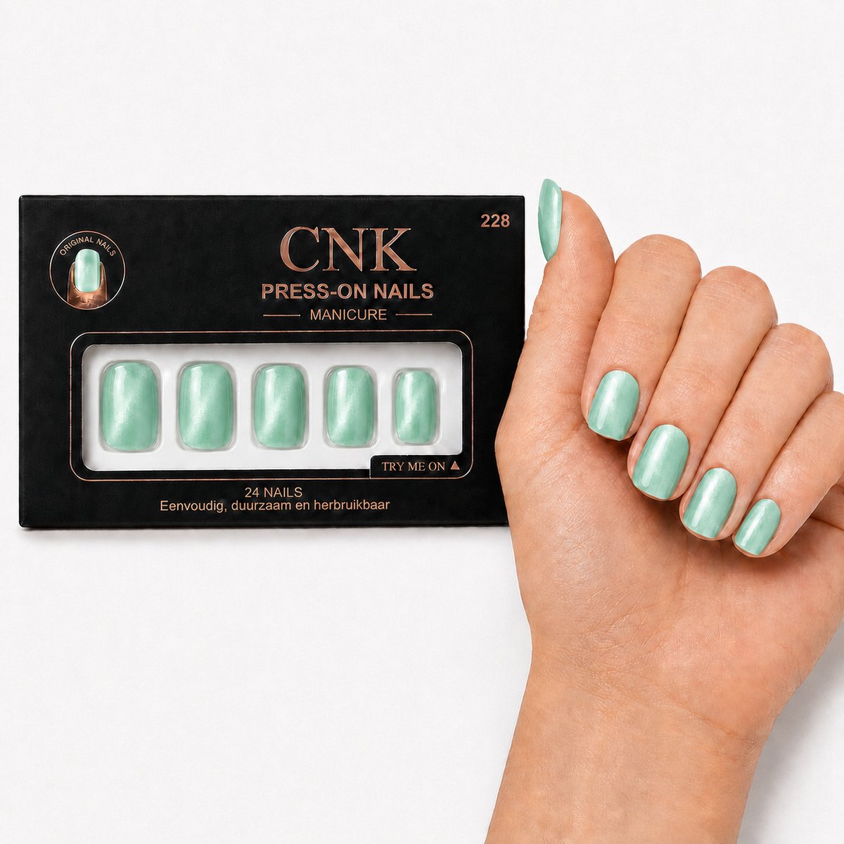 CNK 228 Press On Nails - Plaknagels - 24 Kunstnagels met Nagellijm, 24 Zelfklevende Plakstickers, Cleaner Wipe, Nagelvijl, Woodstick & Size Matcher - Nepnagels voor 7-14 Dagen - Herbruikbare Press-On Nagels - Starterspakket voor Manicure & Nail Art