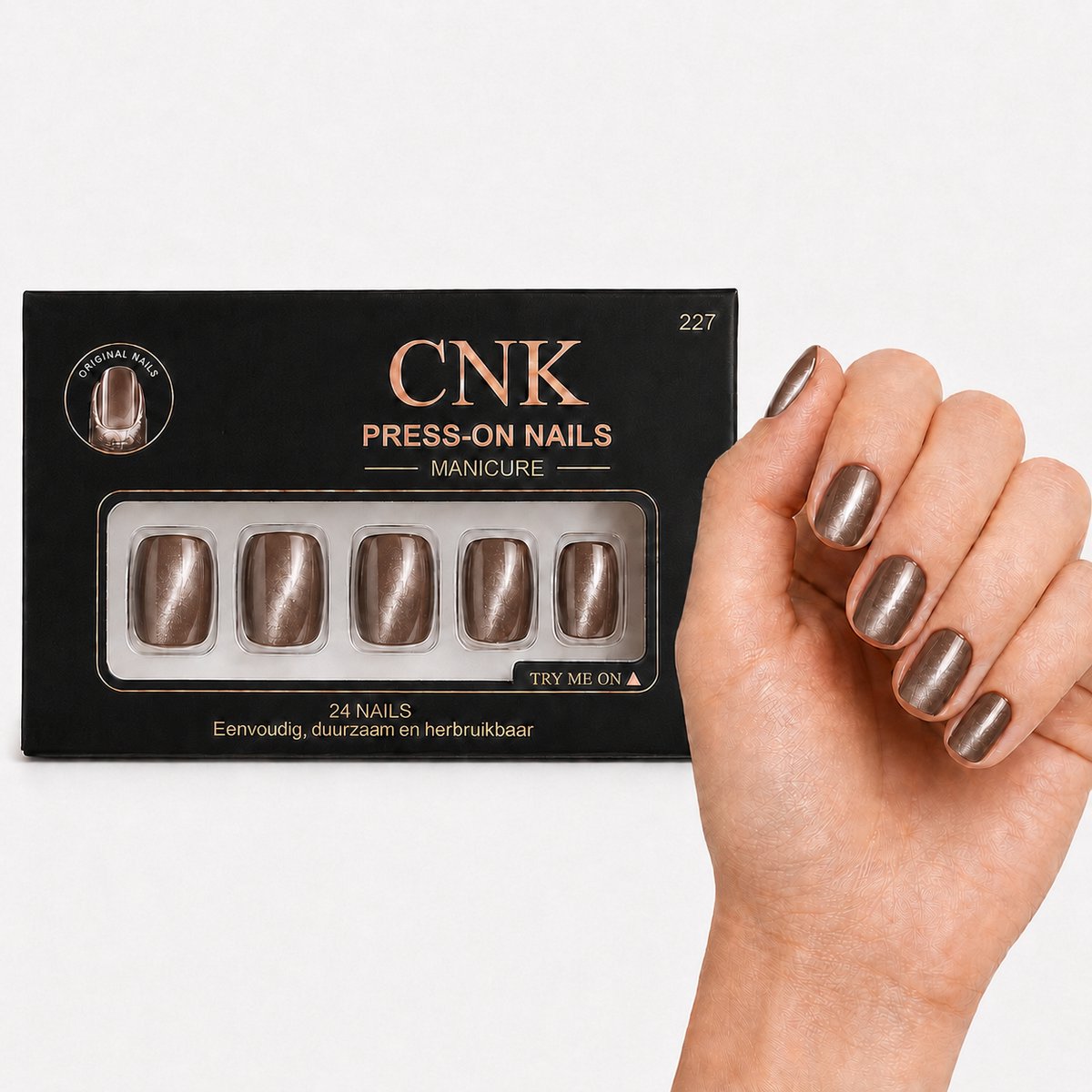 CNK 227 Press On Nails - Plaknagels - 24 Kunstnagels met Nagellijm, 24 Zelfklevende Plakstickers, Cleaner Wipe, Nagelvijl, Woodstick & Size Matcher - Nepnagels voor 7-14 Dagen - Herbruikbare Press-On Nagels - Starterspakket voor Manicure & Nail Art