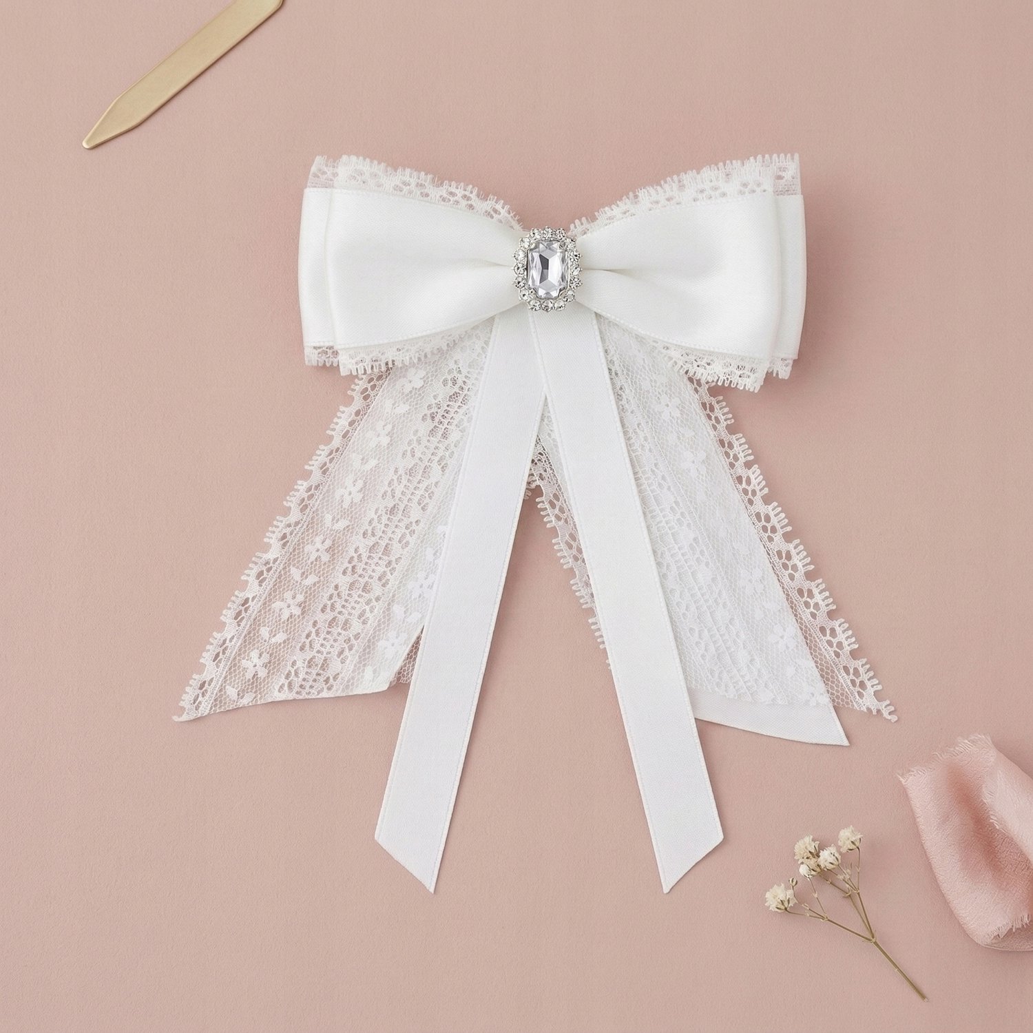 Elegante Witte Dames Strik Broche met Kant - Vintage Stijl