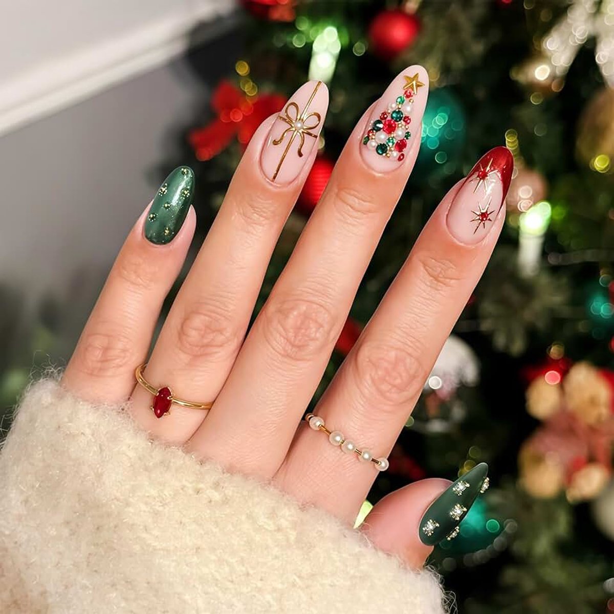 Kerstmis Press On Nagels met 3D Kristallen Schattige Strik Glanzende Franse Manicure Amandel Vorm Voor Vrouwen Feestdagen