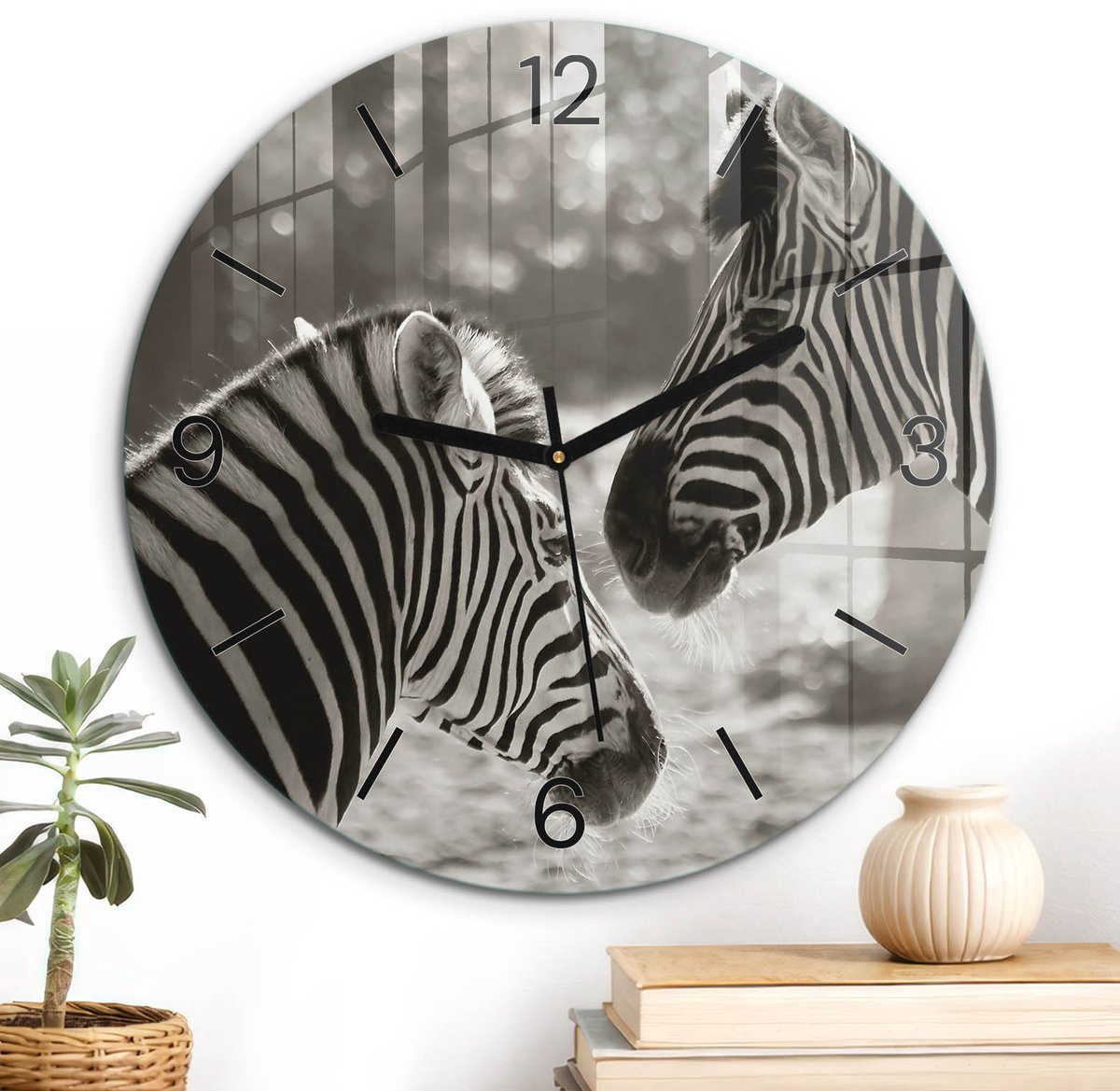 ArtPrintCave Zwart-wit Glazen Klok - Wandklok 30 cm - Muurklok Rond - Zebra-Portret Unieke Klok - Natuur Stille Wandklok - Zwarte Klokwijzers