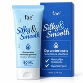 Lichtblauwe tube met "fae Silky & Smooth" logo en "Op waterbasis, Geurloos & kleurloos, 80 ml" tekst.