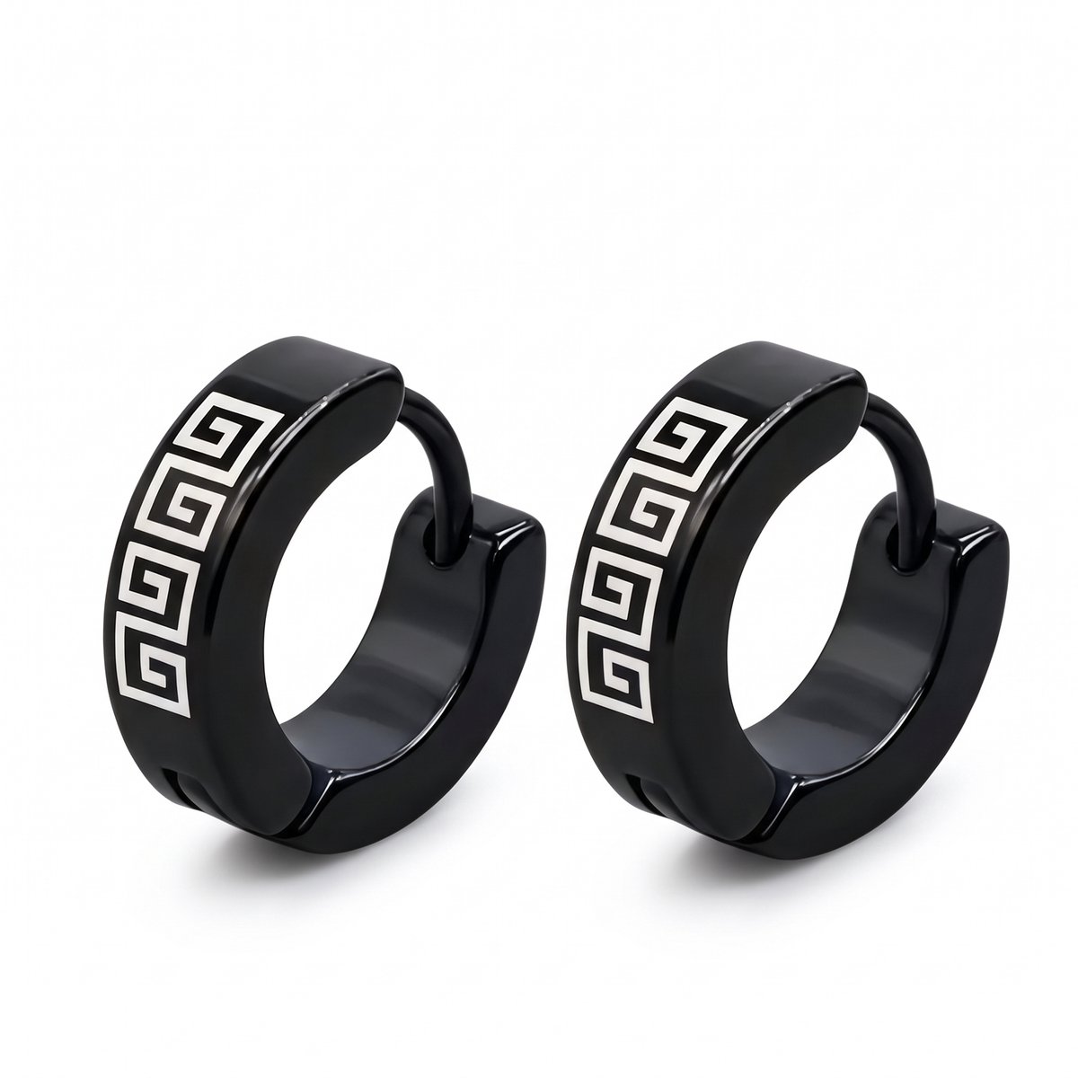 Lundholm Thomas Oorringen Heren Zwart met Grieks Motief – Titanium Staal Klapoorringen Set van 2 – Kleine Ringetjes Oorbellen Heren 4 x 9 mm – Huggie Hoop Oorbellen Man Meander – Scandinavisch Design