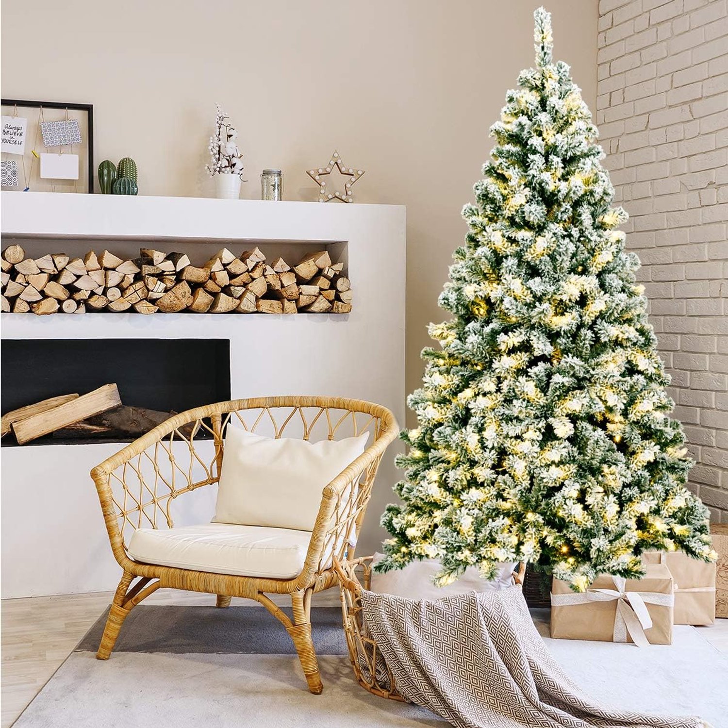 KOMFOTTEU Kunstkerstboom met leds, warmwit - kunstdennenboom wit met sneeuw - decoratieve boom voor Kerstmis, pvc-naalden en metalen standaard (182 cm) – foto 5