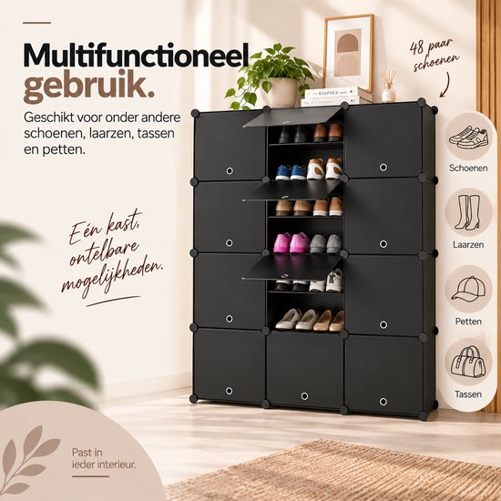 Zwarte modulaire schoenenkast met deuren, biedt ruimte aan 48 paar schoenen, laarzen, tassen en petten.