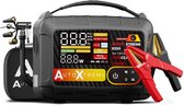 Zwarte AutoXtreme Boost Xtreme 8250 jumpstarter met rood-zwarte accuklemmen en een verlicht digitaal display.