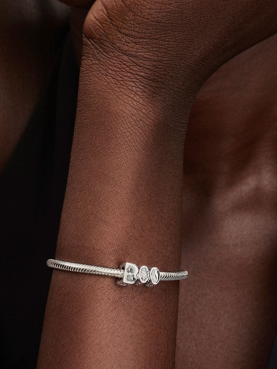 Pandora Moments - 794060C01 - Bedel BOO glow-in-the-dark — cadeau in Sieraden - foto 4