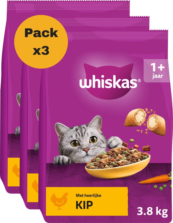 Voordeelverpakking Whiskas kattenbrokken met kip, voor katten vanaf 1 jaar, 3 zakken van 3,8 kg.