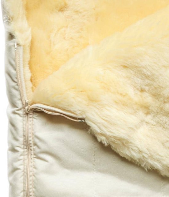 Voetenzak-lamsvel-schapenvacht- kinderwagen- kleur beige / geel medicinaal gelooid — afbeelding 3