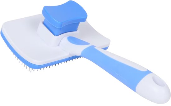 Rechthoekige witte en blauwe dierenborstel met een rond handvat en een blauwe knop op het borsteloppervlak.