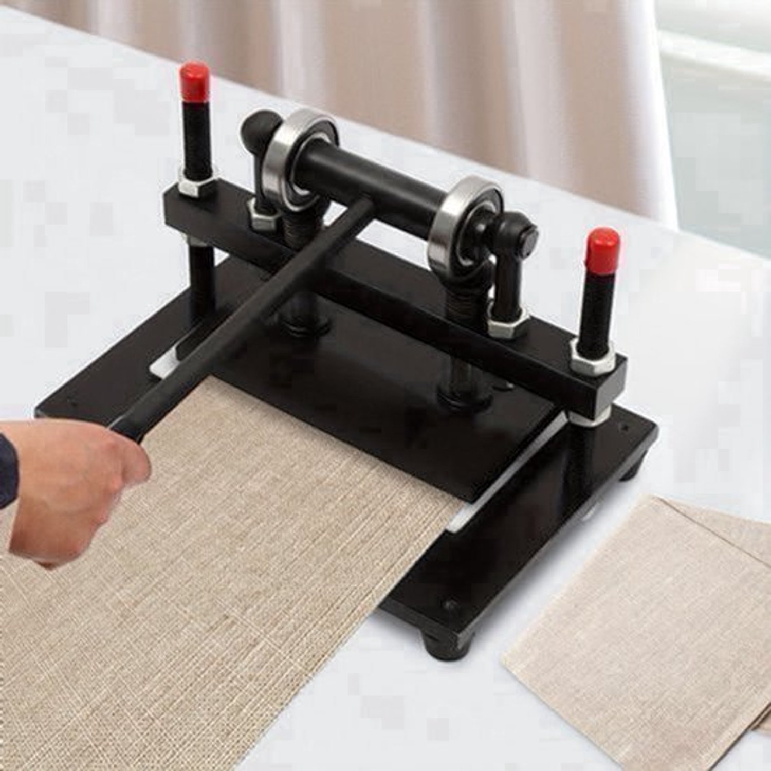 Leren Snijmachine – Handmatige Stansmachine – Embossing Machine – Press Cutter – Faux Leather Cutter – Zwart – Verstelbare Druk – Stabiele Constructie