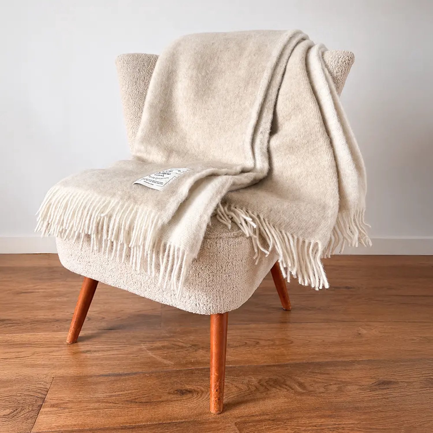 Naturel wollen plaid 140x180 met franjes – Texelse wol deken voor bank en bed – Skéépe