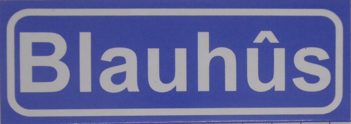 Souv© - koelkast magneet - plaatsnaam bord - kombord - souvenir - koelkastmagneetje - relatiegeschenk Blauhûs
