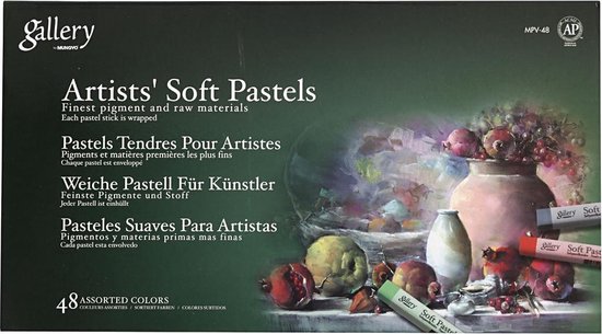 Doos Mungyo Gallery Soft Pastels met 48 kleuren, versierd met een stilleven van fruit in een vaas.