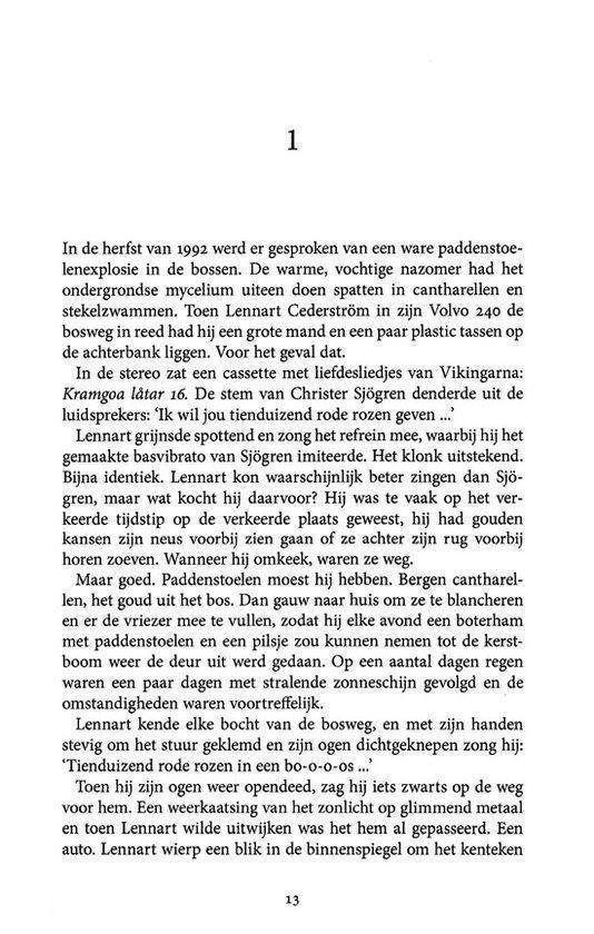 Boekpagina 1. Tekst over Lennart, paddenstoelen en een cassette met liedjes van Vikingarna.
