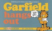 Garfield Hangs Out