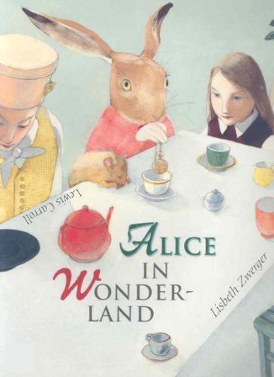 Boekomslag met Alice in Wonderland, met een haas, een kind met een gele vest en een meisje aan een tafel met thee.