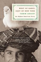 Boekomslag van 'West of Kabul, East of New York' met een duif op het hoofd van een jongen in tulband.